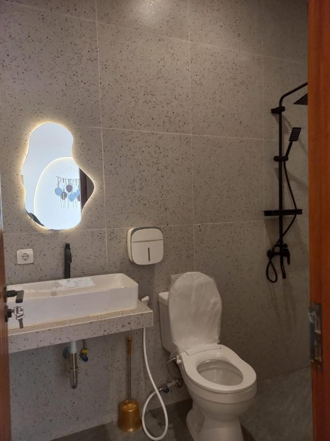 Azalea Room By The Anp Villas Cikundul Buitenkant foto